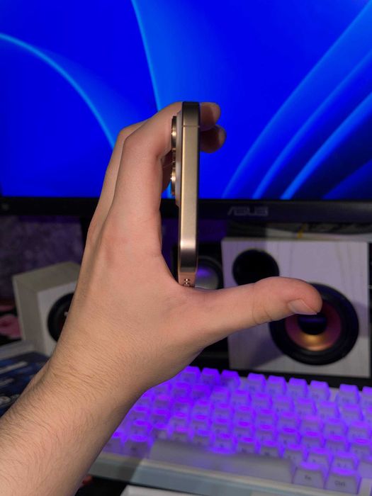 iPhone 16 Pro Max 256 Gb Desert Titanium Батарея 93%