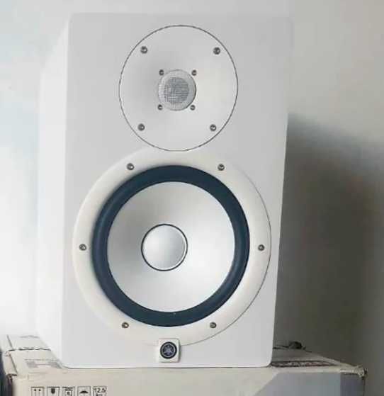 Sonoro e maravilhoso estudio Yamaha HS8