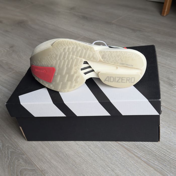 Бігові кросівки Adidas Adios Pro 4