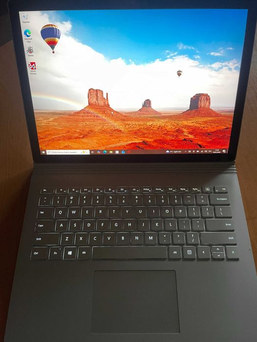 Microsoft Surface Book 2. 13.5" i5 8/256Gb