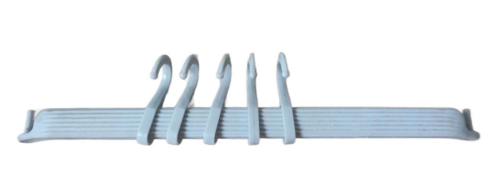 Накладная пластиковая крючковая полка