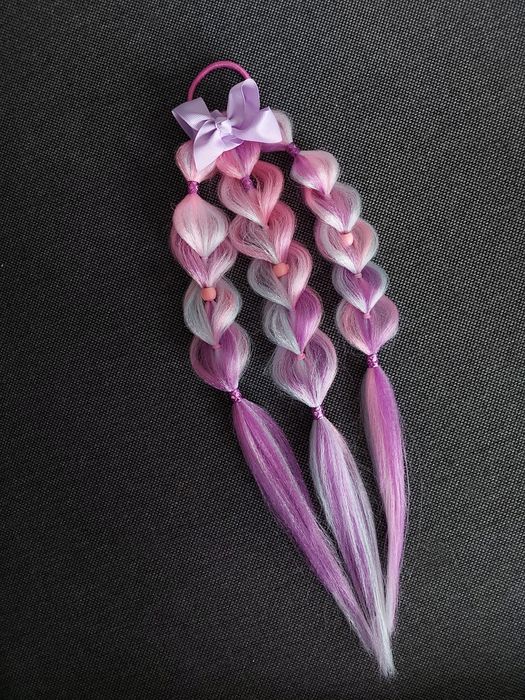 Gumka ozdobna na koczek/kitkę. Świetna ozdoba włosów.