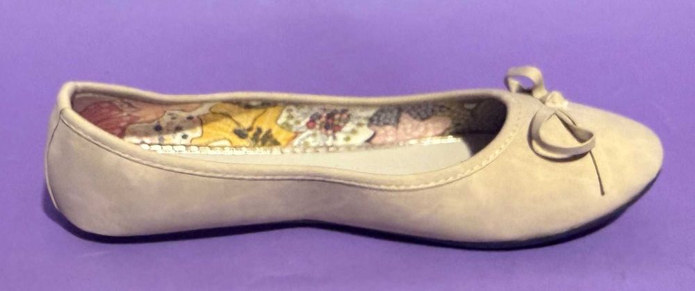 Beżowe gładkie baleriny z kokardą rozmiar 38