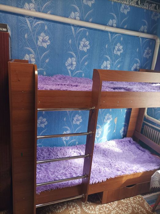 Ліжко двохярусне