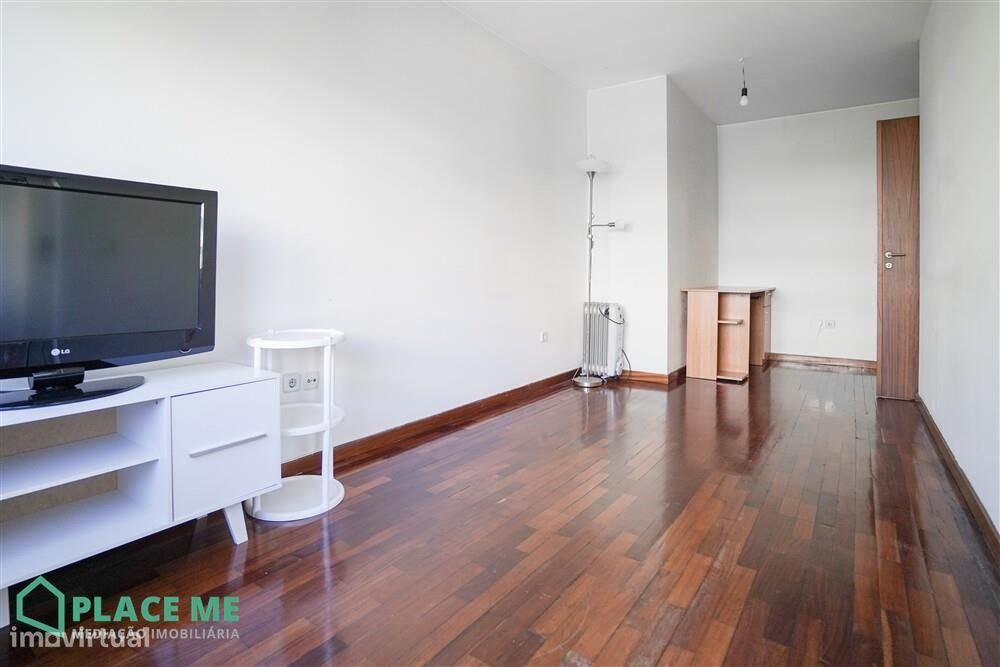 T1 para arrendar próximo da U.M. e do INL