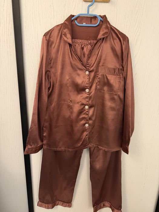 Czekoladowa pizama atlasowa set uniwersalna w bdb stanie elegancka