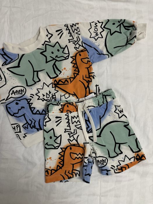 Костюм h&m розмір 92 більшомірить