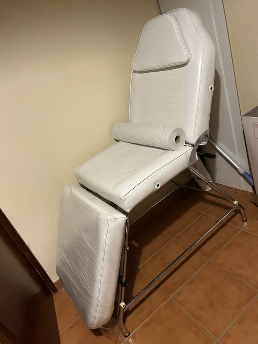 Marquesa e rolo de papel