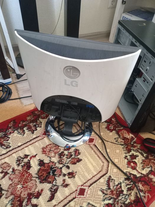 Монітор LG робочий