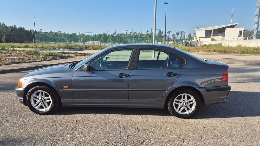 BMW 320d E46 2001 – Diesel – Caixa Manual – Interior em Pele — photo 2