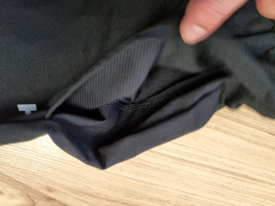 Spodnie dresy Helly hansen M 38