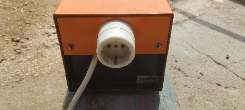 IREM Ministab E216 Automatic Voltage Regulator.64741295965698123