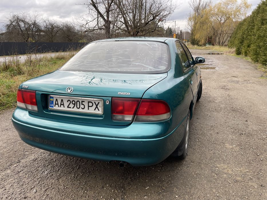 Mazda 626 1.8 бензин
