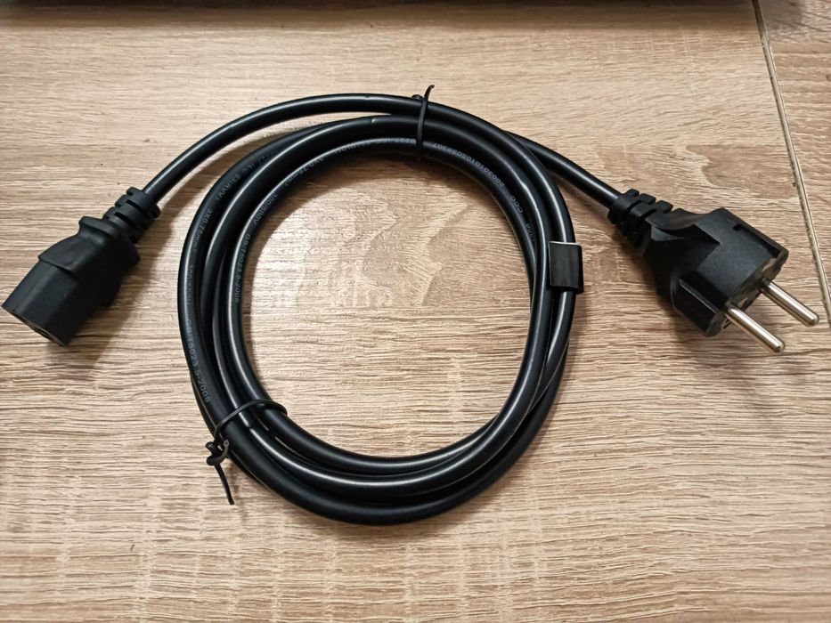 Kabel zasilający C13 do komputera PC monitora itp.