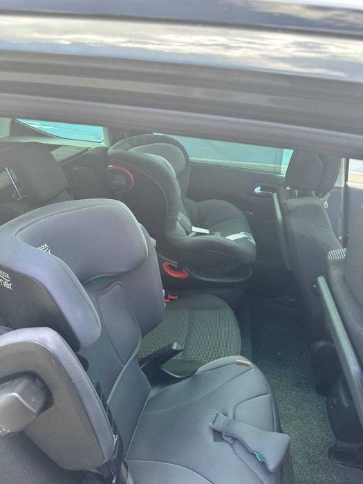 Peugeot 5008 1.6 2011р