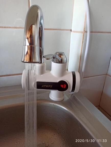 Torneira Elétrica de Água Quente sem Gás/ Esquentador (UNIVERSAL)