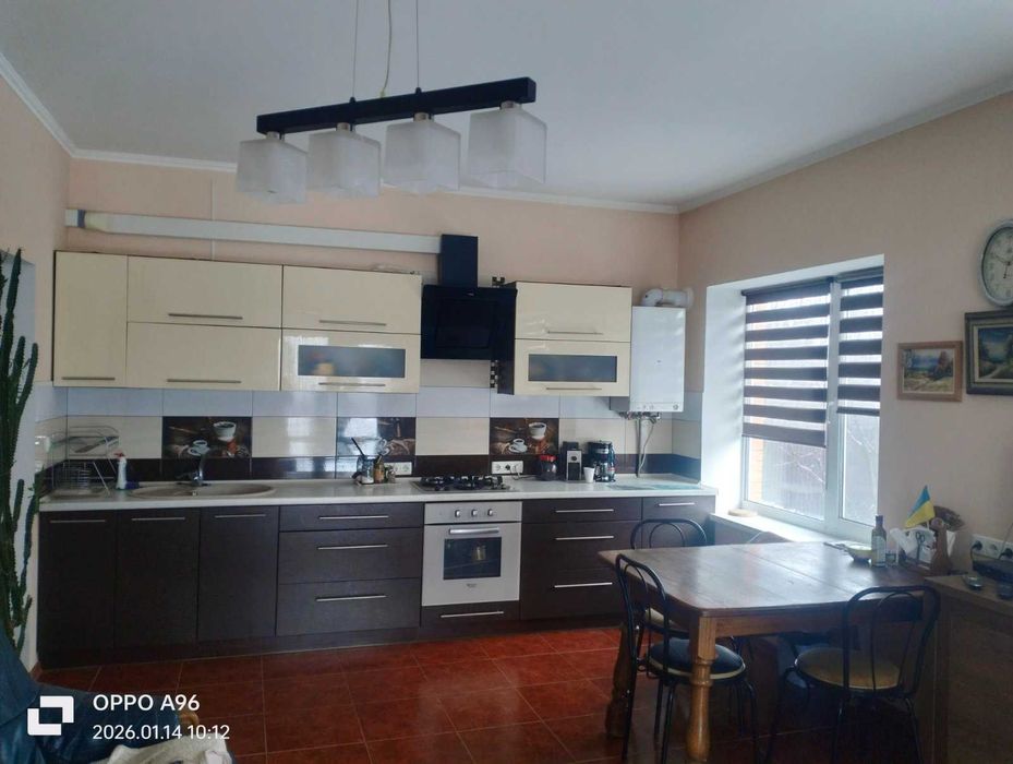 Продам 2-х поверховий будинок з верандою 3586