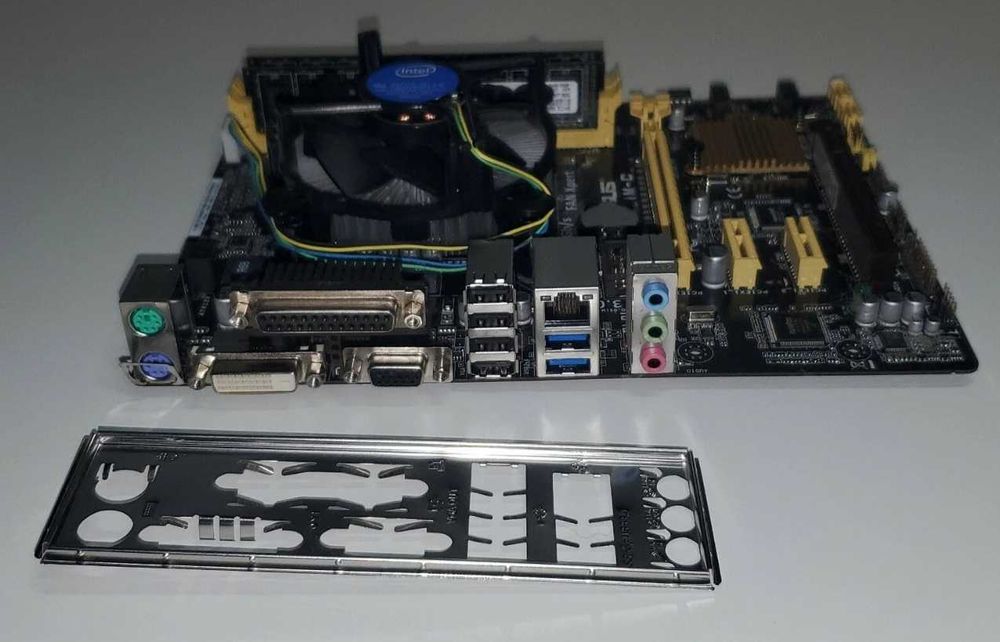 ASUS H81M-C (s.1150) + CPU G1840 + 4Gb DDR3 память + охлаждение