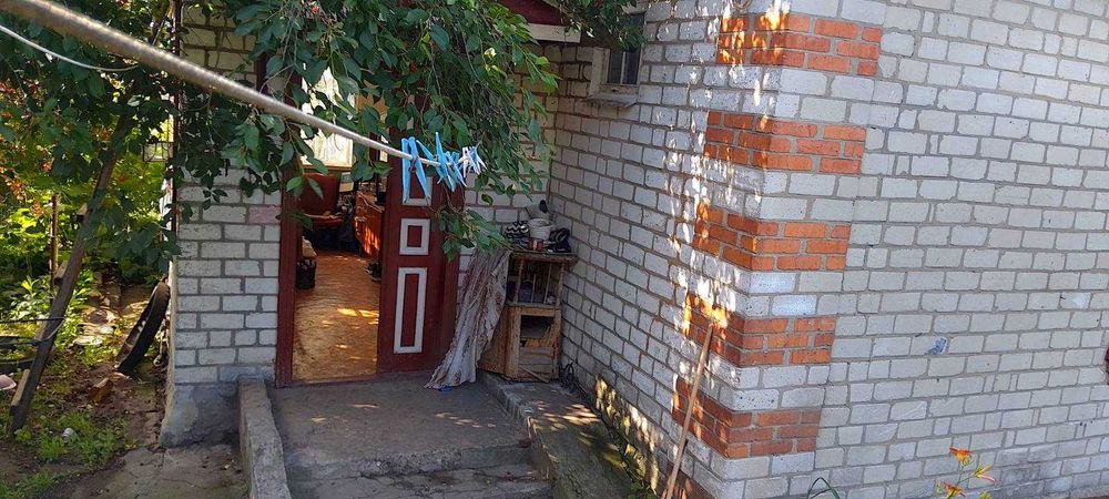 Продаж будинку в передмісті