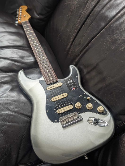 Электрогитара Fender 70th Anniversary American Professional II Stratocaster HSS