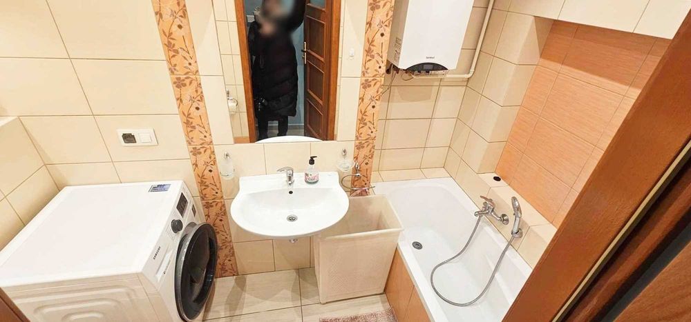 Centrum- duże 2- pokojowe, 63m2