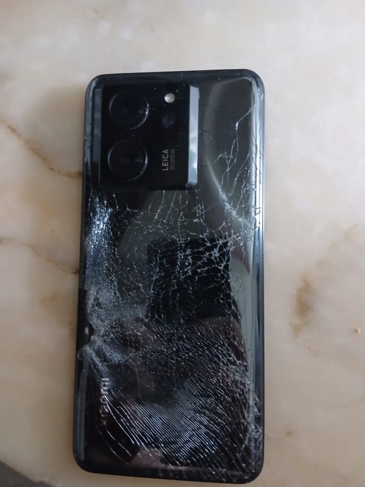 Vendo xiaomi 13 t com a traseira partida