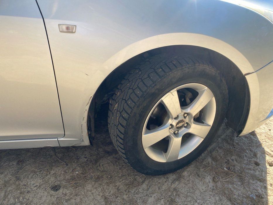 Продам  Chevrolet Cruze