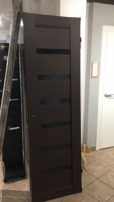 Продам двері нові