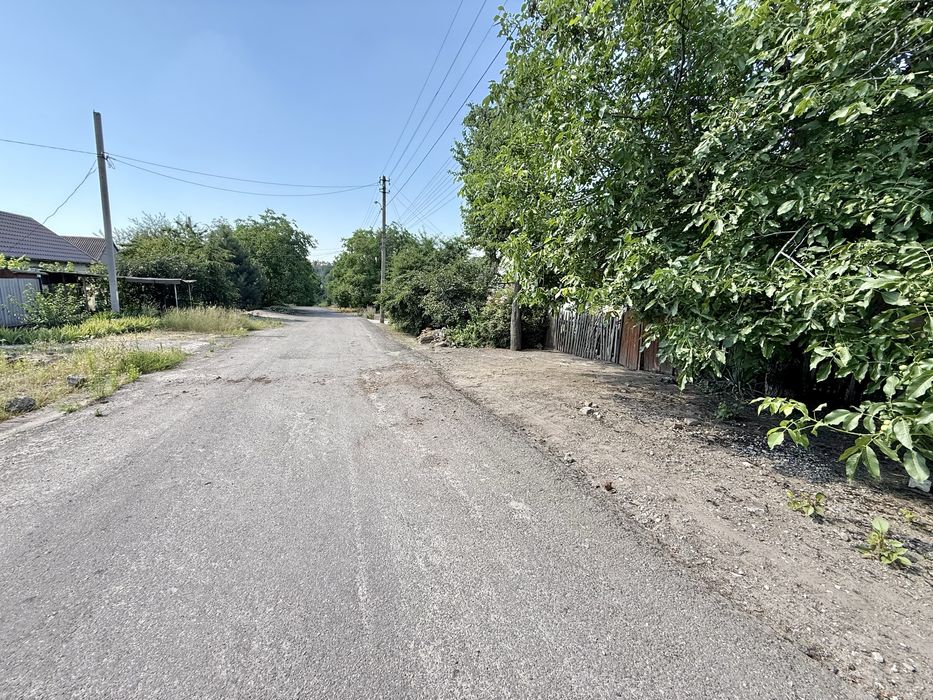 Продаж будинку центр міста вул. Єднання / 10 соток землі