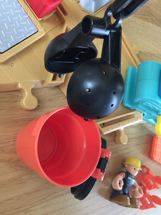 Plac budowy + piasek kinetyczny Fisher Price, Bob Budowniczy