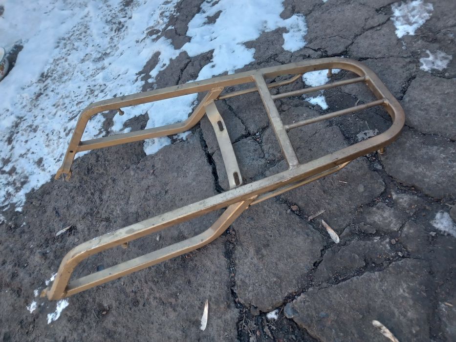 Багажник на мото вайпер 150кб. И дуги.