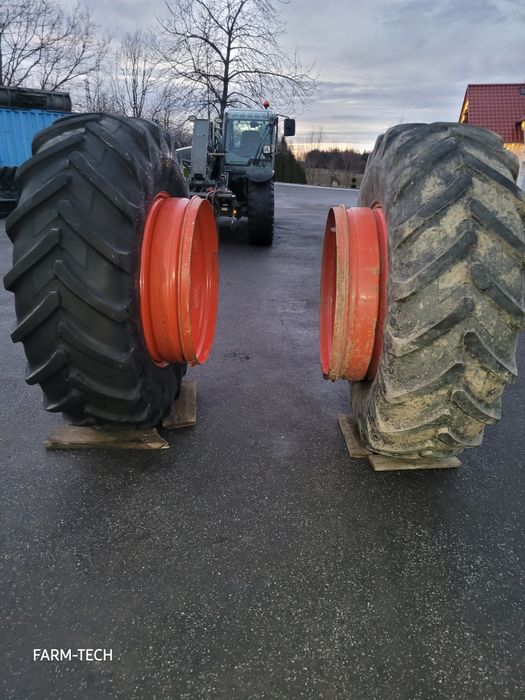 Koła bliźniaki opony 20.8 R 38 Michelin