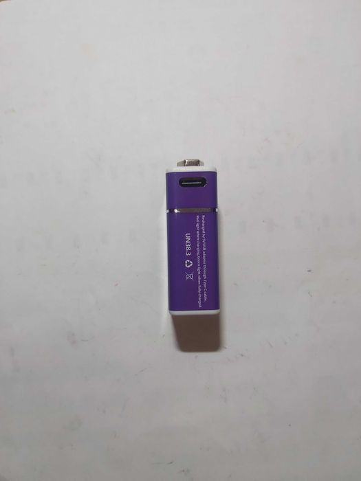 Rechargeable 9V Battery437396808003768322