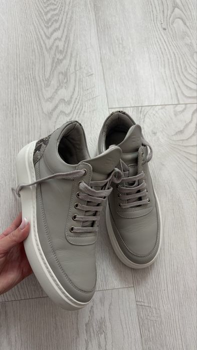 Кросівки,кеди шкіряні Estro