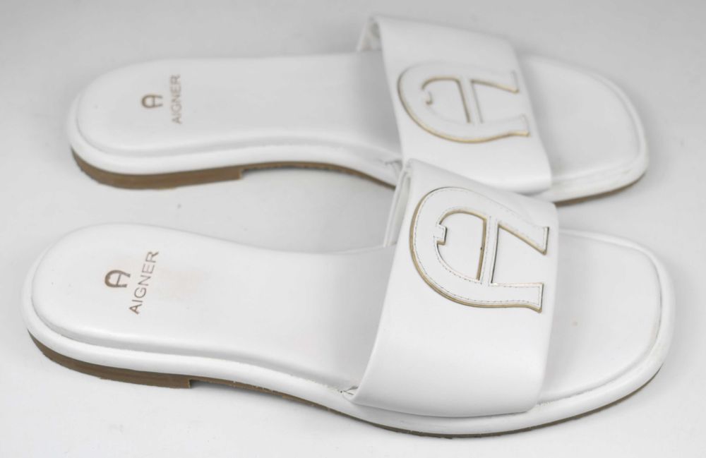 Jak nowe klapki Aigner roz.36