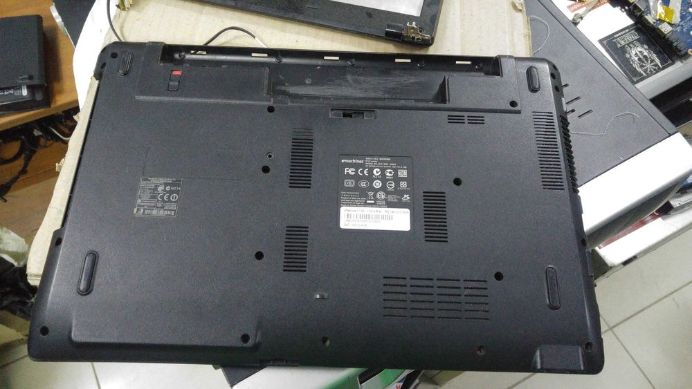 Ноутбук eMachines E732 розборка