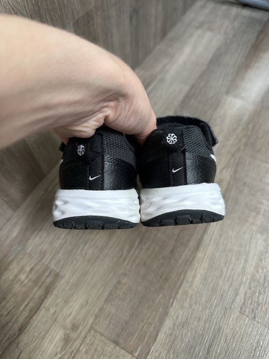 Кросівки nike, устілка 17 см