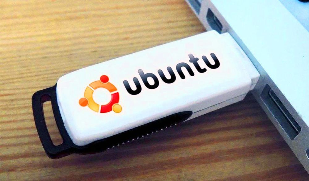 Загрузочная флешка Ubuntu/Linux, 32 gb новая