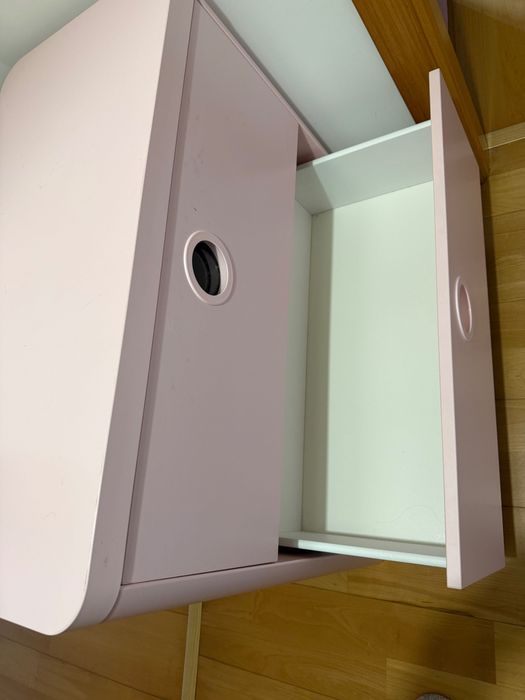 Cómoda de criança IKEA