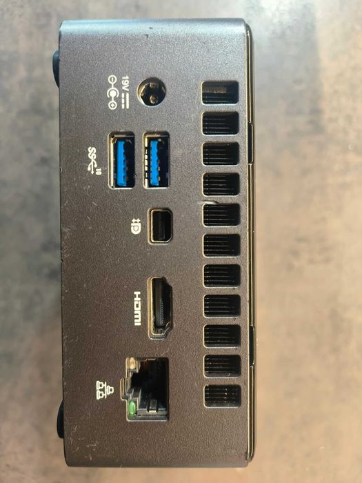 !OKAZJA! Mały komputer Intel NUC | i7 - 8gen | 8 GB