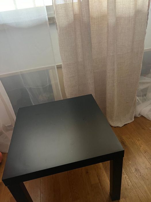 Mesa de Apoio/ Mesa de Centro preta