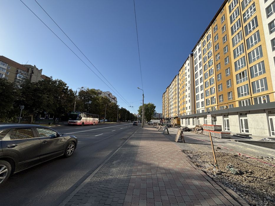 Оренда приміщення 70 м². Галицька. Бізнес. Фасадне. Шоурум. Кавʼярня