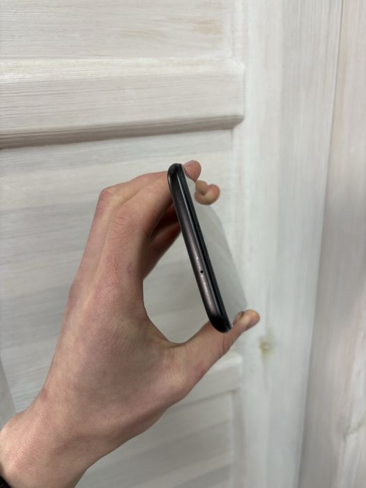 OnePlus 6T  8/128Gb Стан Гарний!