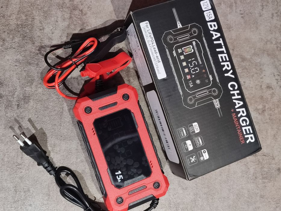 Зарядное устройство для аккумулятора  12V 10A ,12V 15A. Импульсное.