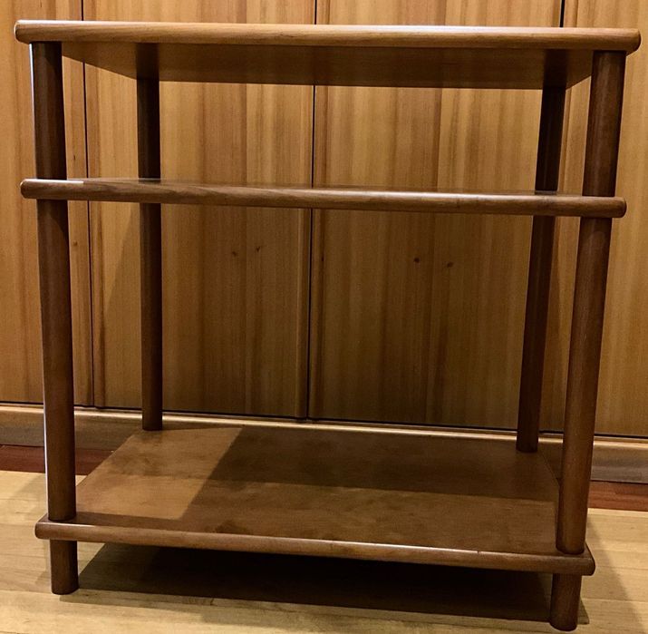 Mesa de apoio de pinho