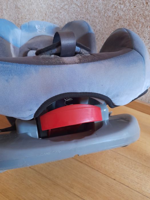 Fotelik samochodowy.