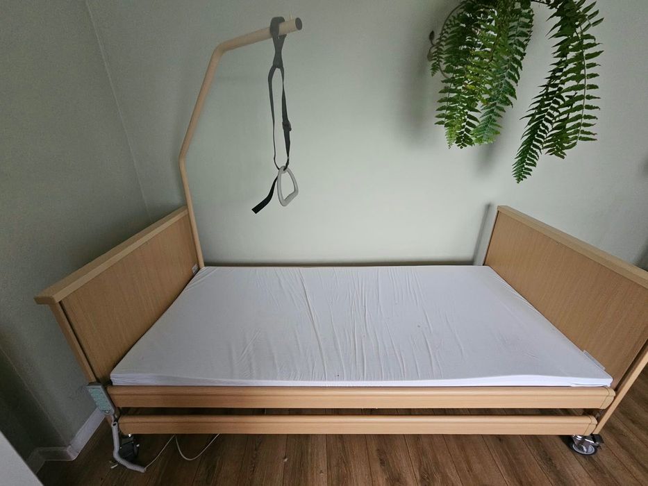 Łóżko rehabilitacyjne elektryczne