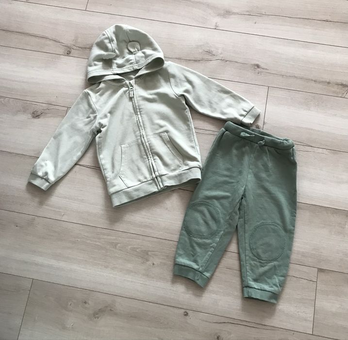 Лот чудових  речей на вихід за 425 грн. Костюм H&M, штани  світшот H&M ріст 86/92