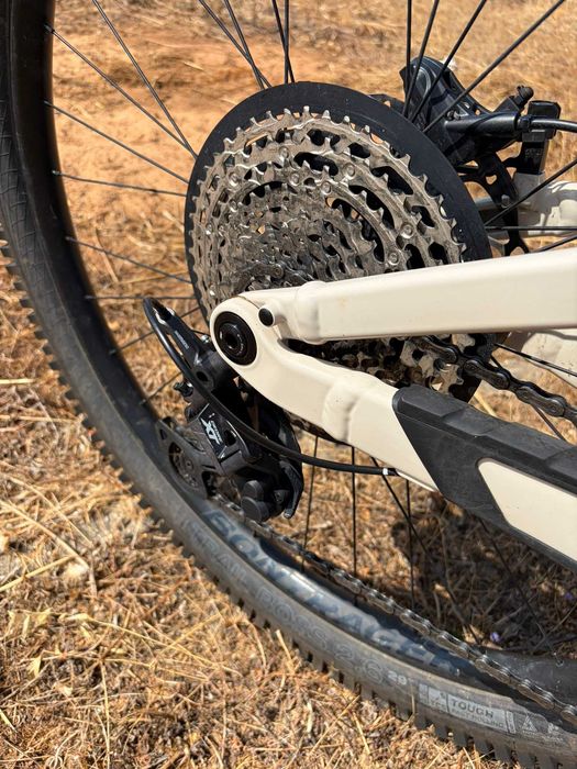 Trek Powerfly FS+ 6 Gen 4