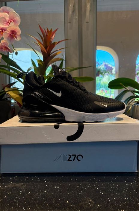 Nike Air Max 270